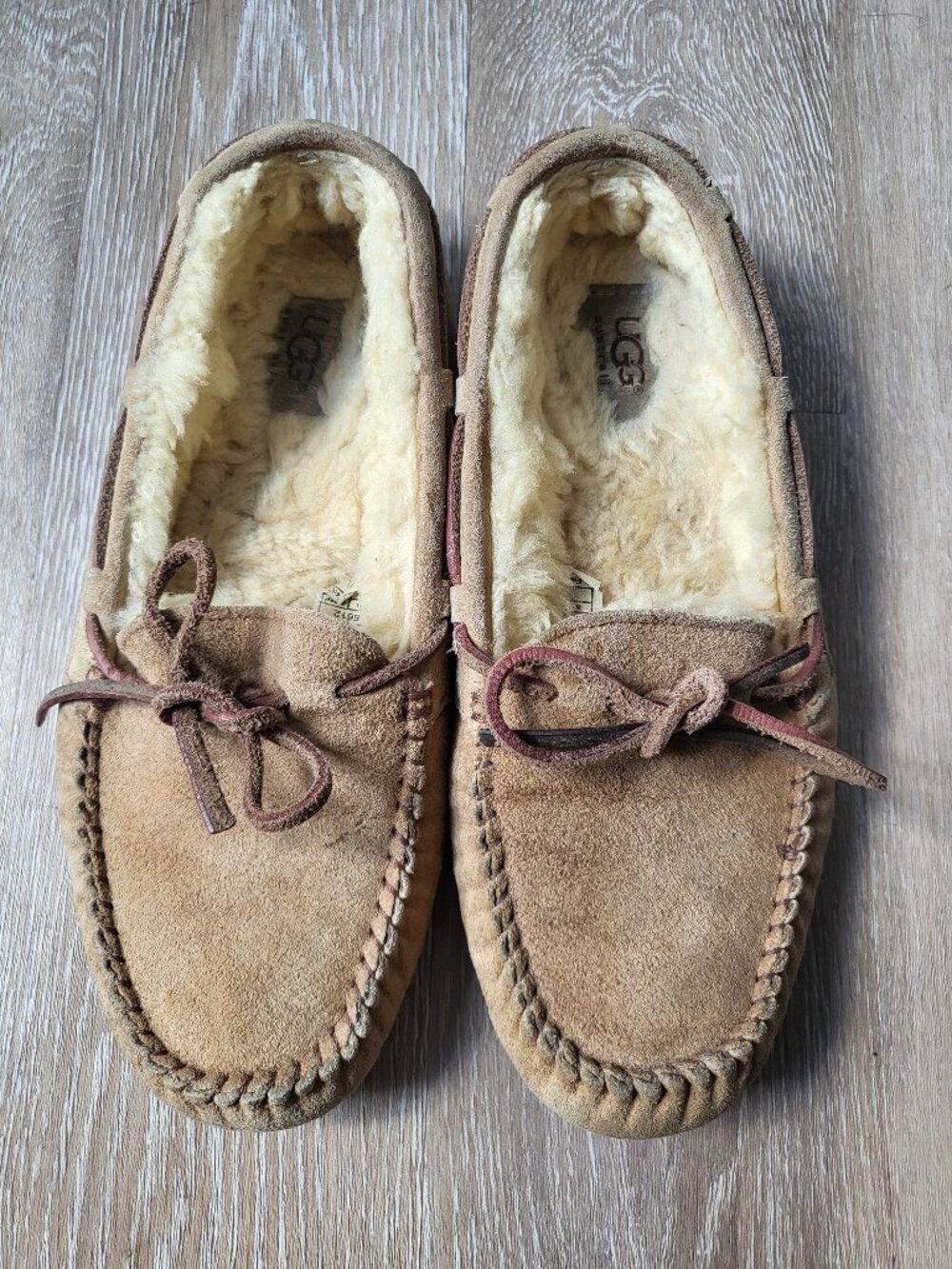 UGG moccasins 8 US